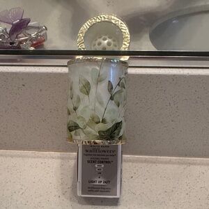 Bath & Body Works Leafy Wallflower Plug